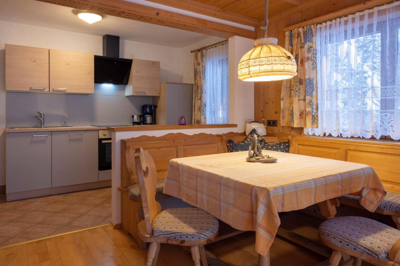 Gaestehaus Strauss Seefeld in Tirol Exterior photo